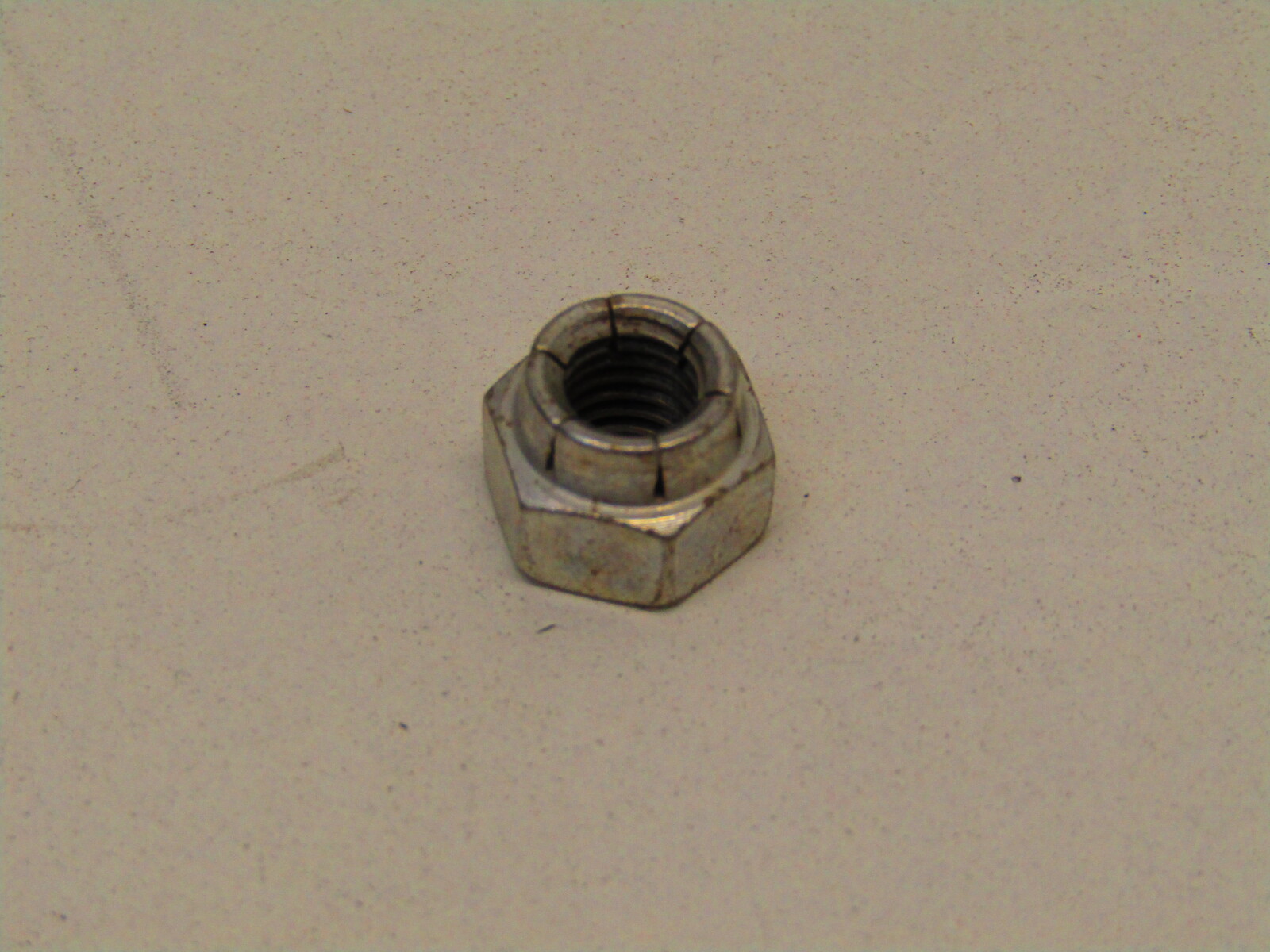 Nut M8x1.25mm  steel flex-top locknut cadmium plated